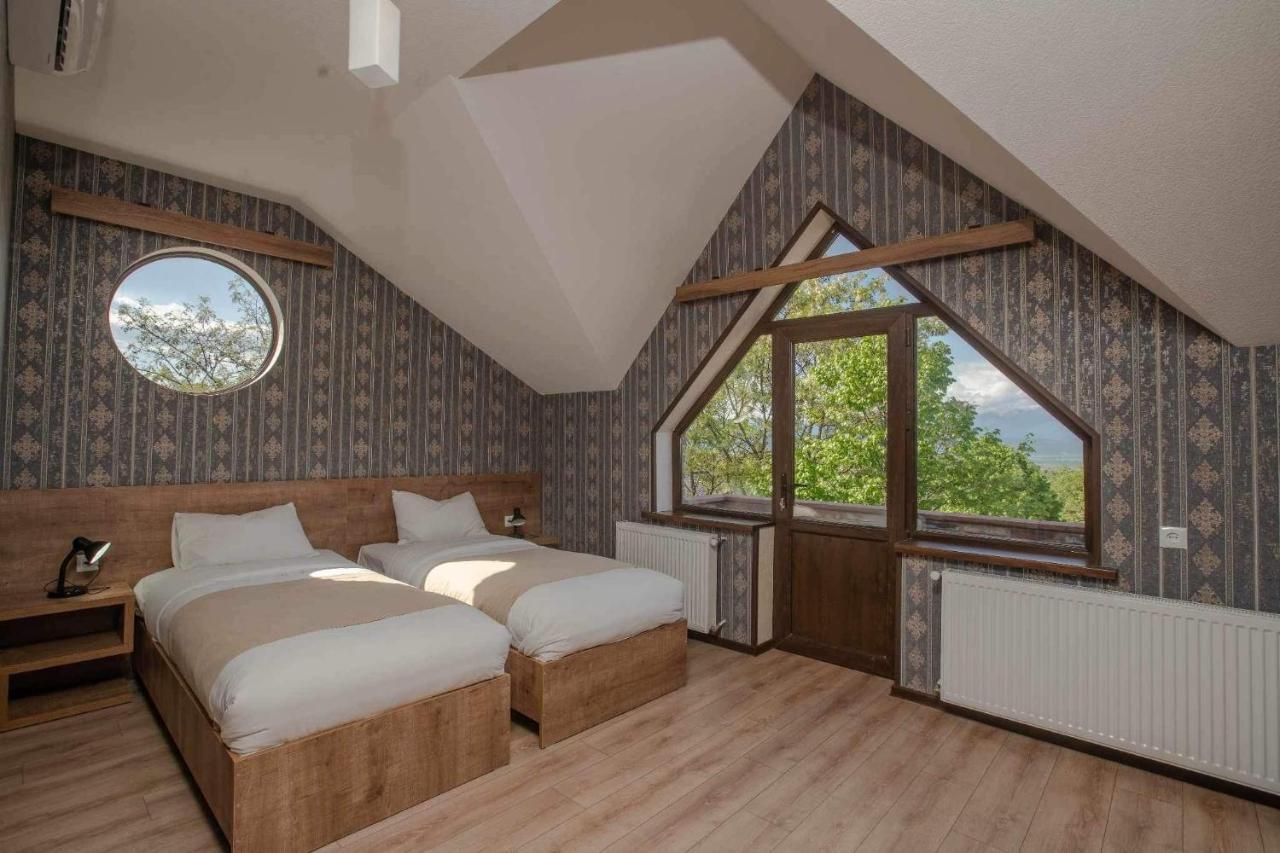 Chateau Orberi Hotel Ikalto Luaran gambar