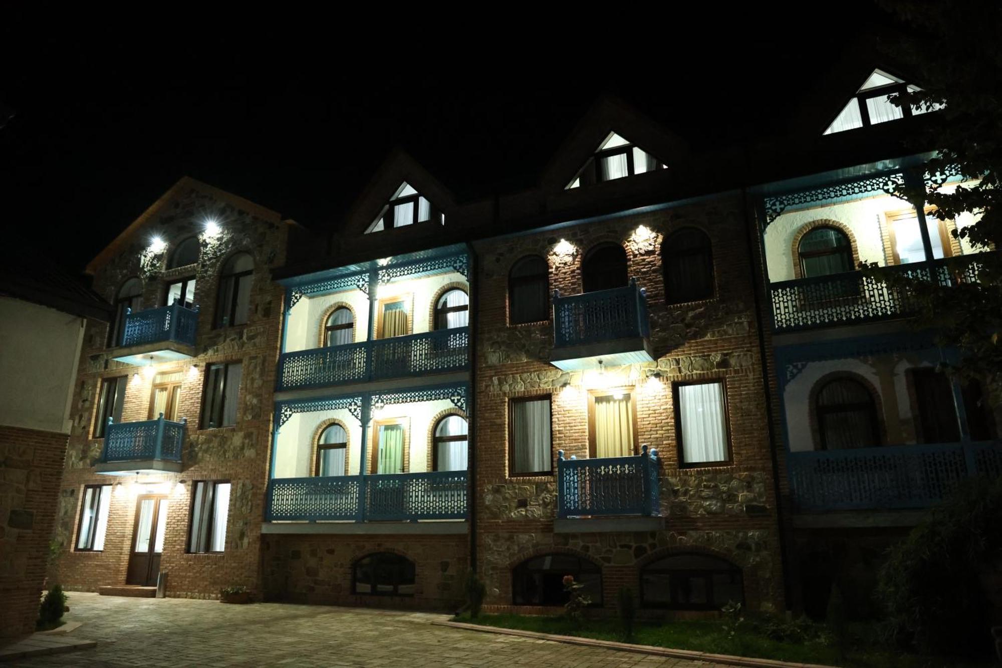 Chateau Orberi Hotel Ikalto Luaran gambar